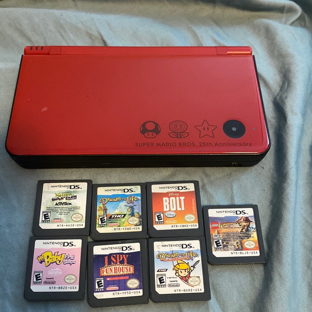 Nintendo DS XL Super Mario Bros 25th Anniversary Edition w/ 7 games